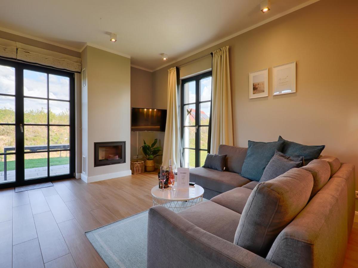 Reetland am Meer - Premium Reetdachvilla mit 3 Schlafzimmern, Sauna und Kamin F27 Dranske Exterior foto